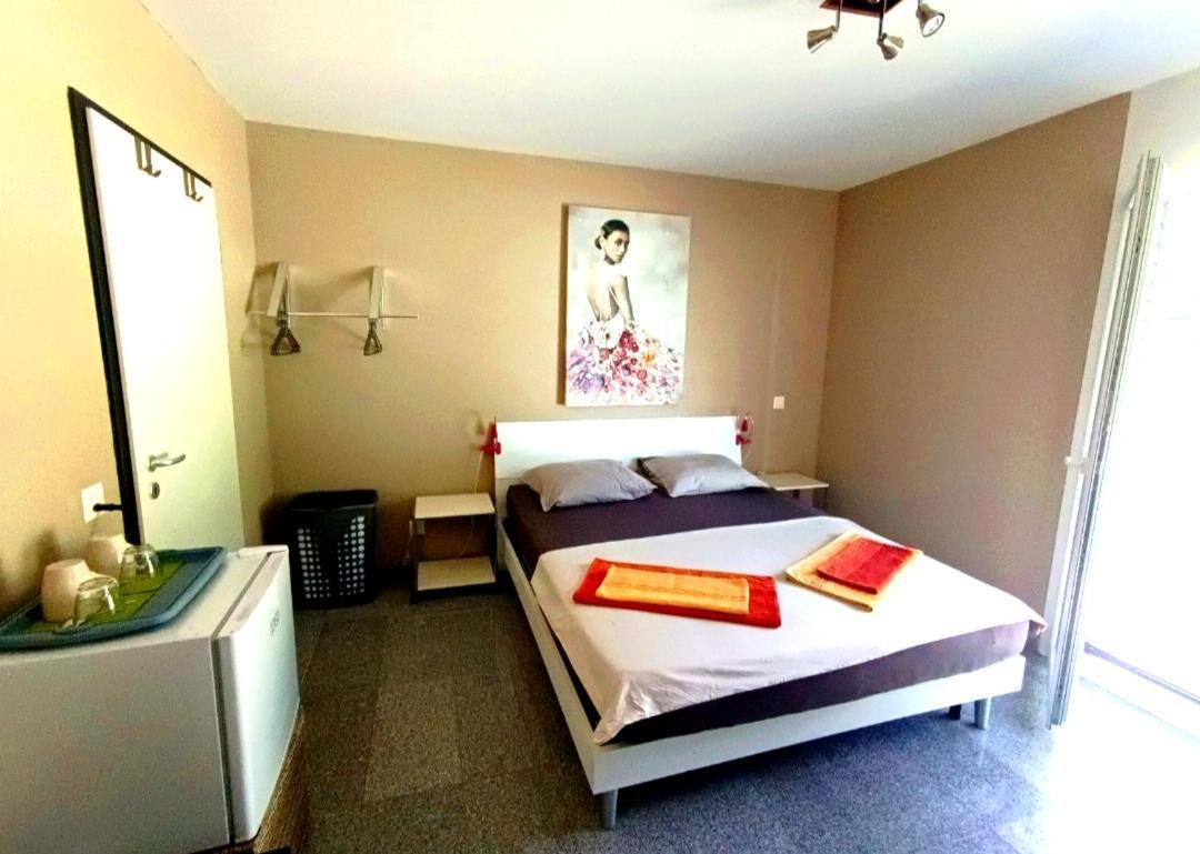 33 Hotel Cadenazzo Ngoại thất bức ảnh